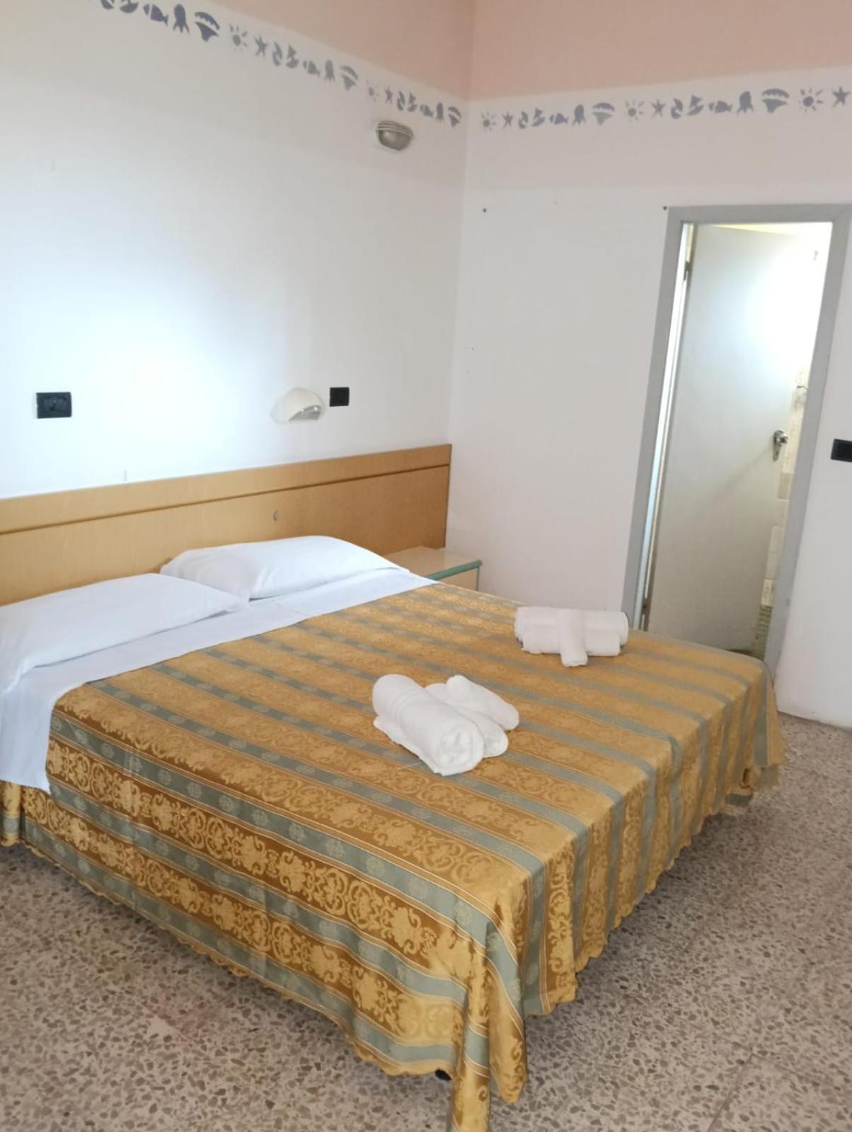 Hotel Sidney Bellaria-Igea Marina Exterior foto