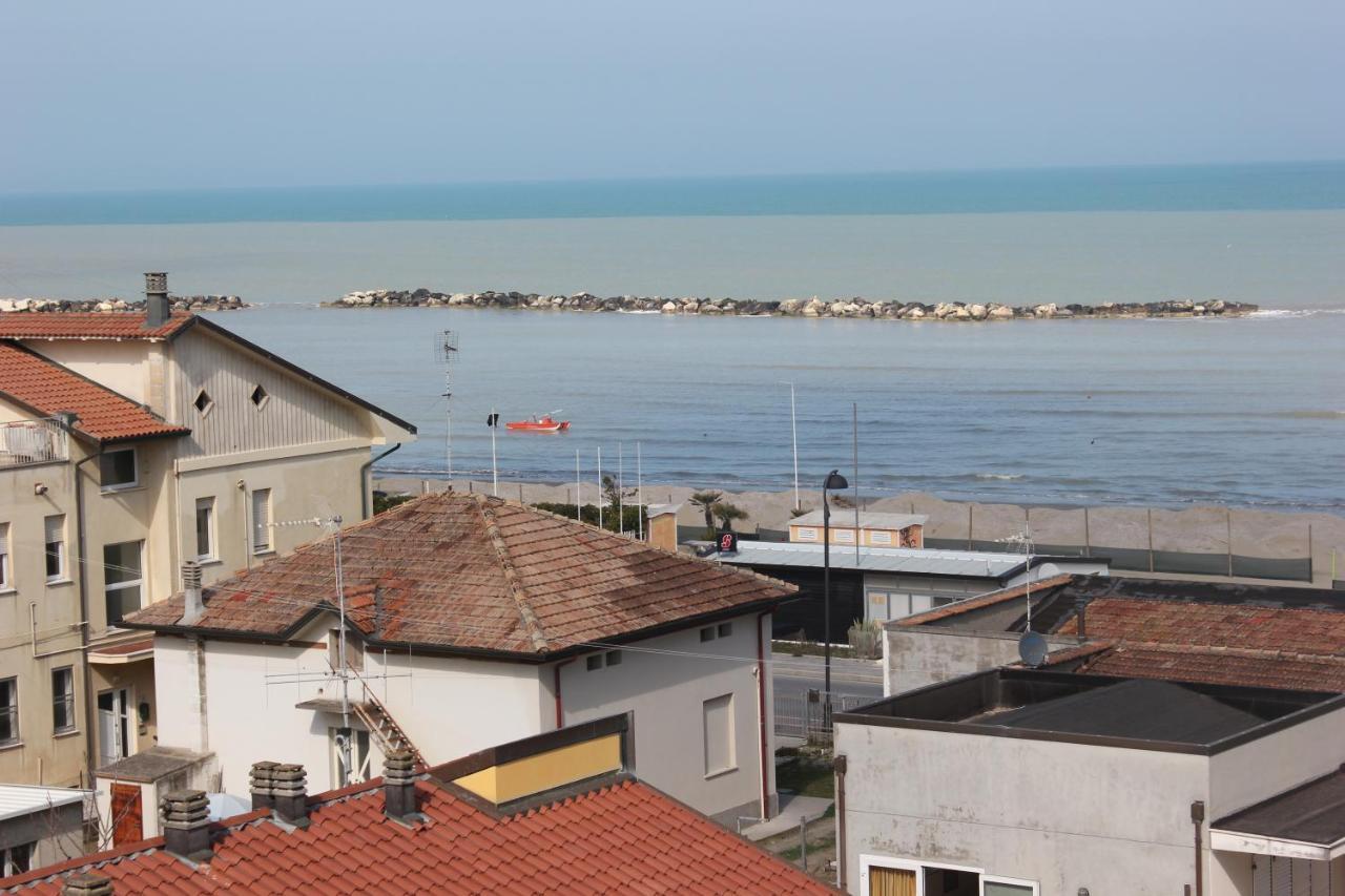 Hotel Sidney Bellaria-Igea Marina Exterior foto